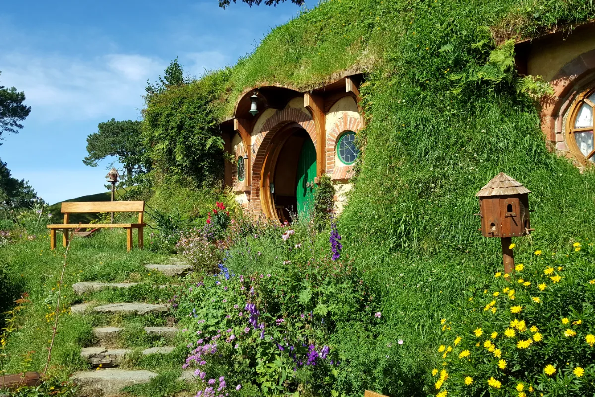 Hobbiton – Journey into Middle-earth